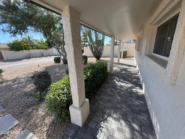18212 N 43rd Place, Phoenix, AZ 85032