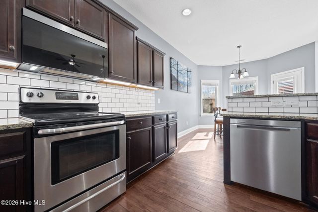 317 Bear Run, Maple Hill, NC 28454