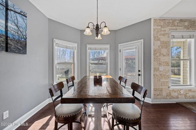 317 Bear Run, Maple Hill, NC 28454