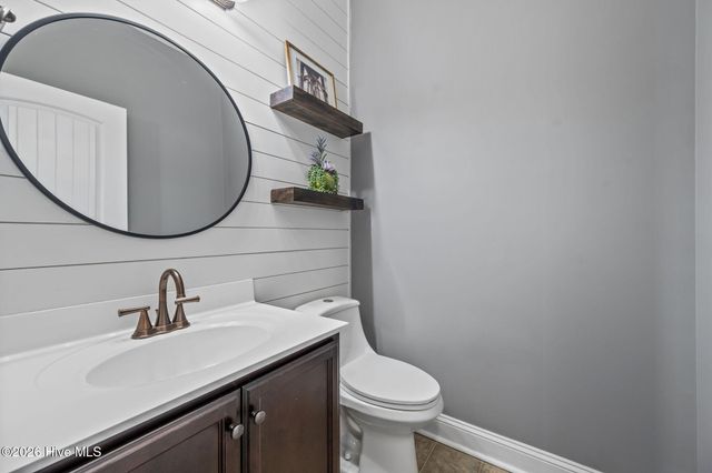 317 Bear Run, Maple Hill, NC 28454