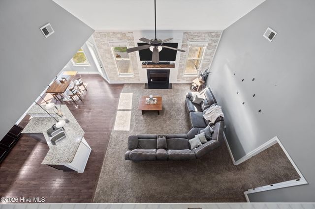 317 Bear Run, Maple Hill, NC 28454