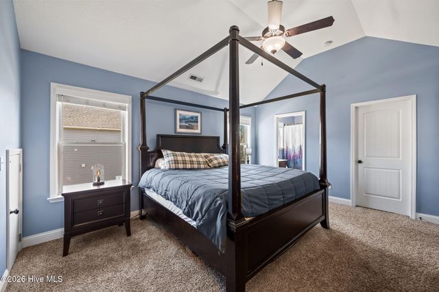 317 Bear Run, Maple Hill, NC 28454