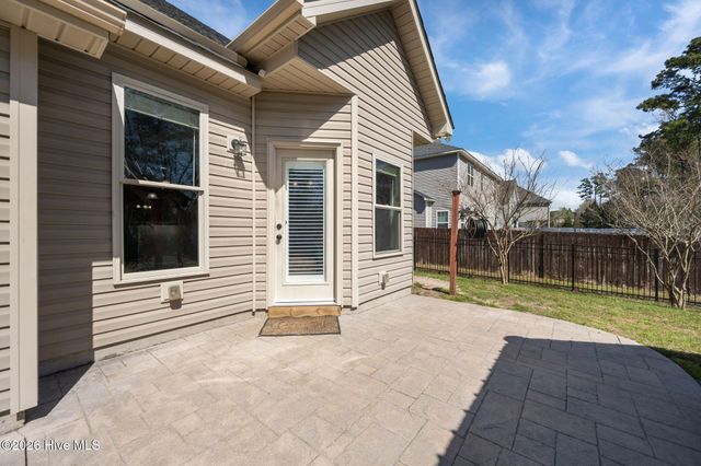 317 Bear Run, Maple Hill, NC 28454