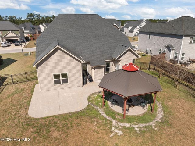 317 Bear Run, Maple Hill, NC 28454