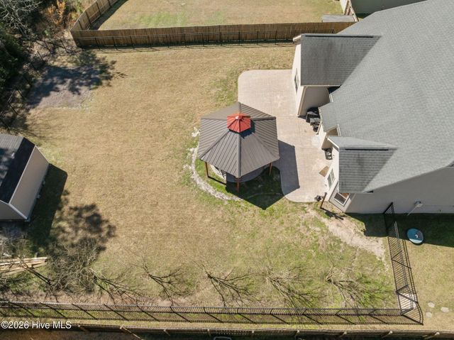 317 Bear Run, Maple Hill, NC 28454