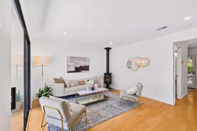 7642 Arbor Creek Circle, Dublin, CA 94568