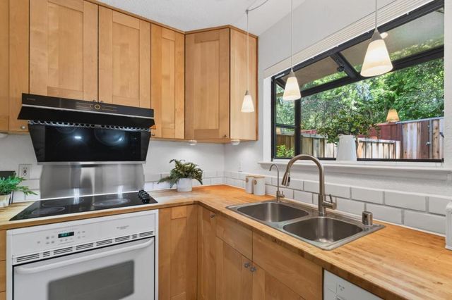 7642 Arbor Creek Circle, Dublin, CA 94568