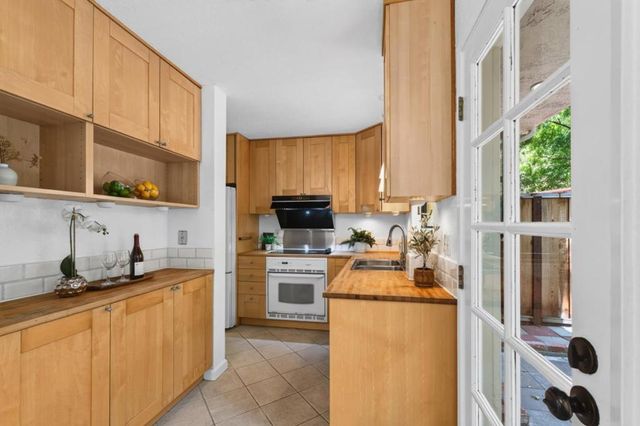 7642 Arbor Creek Circle, Dublin, CA 94568