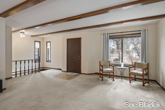 2645 Cascade Road Se, Grand Rapids Twp, MI 49506