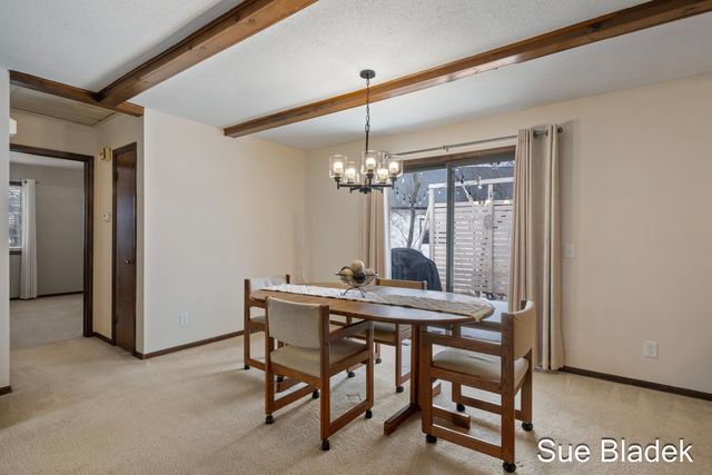 2645 Cascade Road Se, Grand Rapids Twp, MI 49506