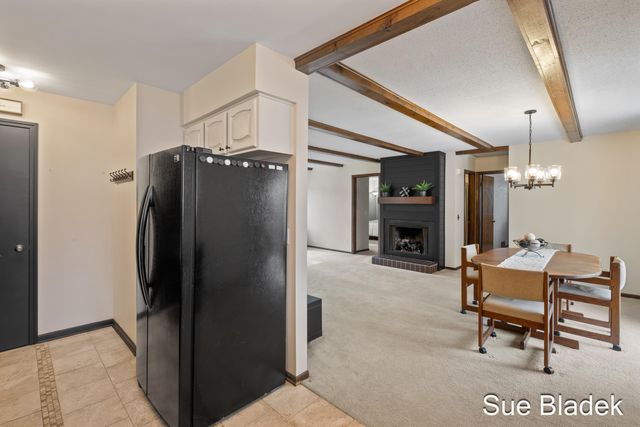 2645 Cascade Road Se, Grand Rapids Twp, MI 49506