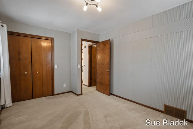 2645 Cascade Road Se, Grand Rapids Twp, MI 49506