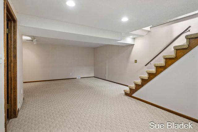 2645 Cascade Road Se, Grand Rapids Twp, MI 49506