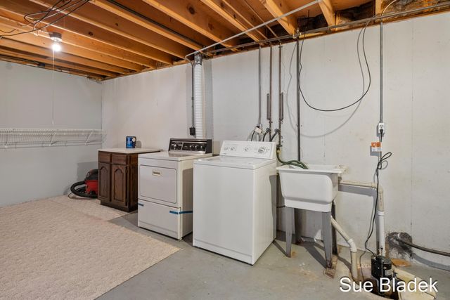 2645 Cascade Road Se, Grand Rapids Twp, MI 49506