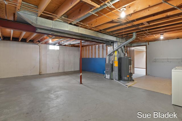 2645 Cascade Road Se, Grand Rapids Twp, MI 49506