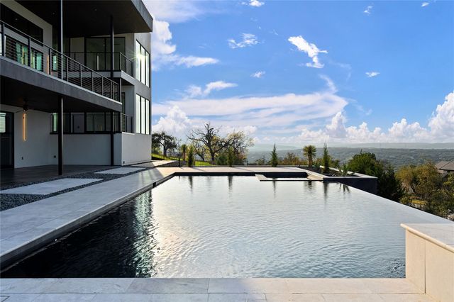 1702 Moonlight TRCE, Spicewood, TX 78669