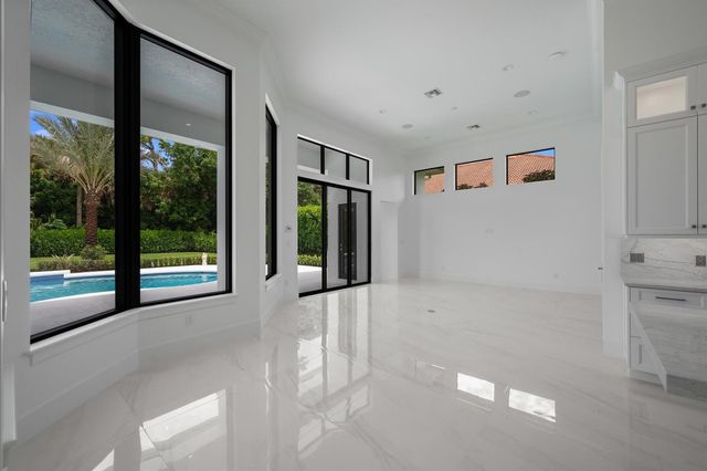 1712 Mayacoo Lakes Boulevard, West Palm Beach, FL 33411