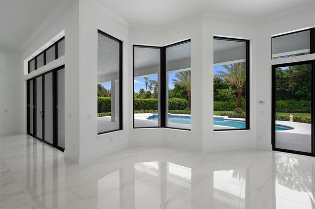 1712 Mayacoo Lakes Boulevard, West Palm Beach, FL 33411