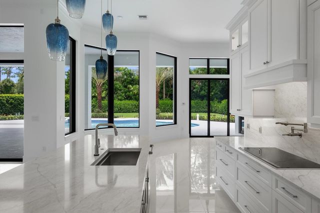 1712 Mayacoo Lakes Boulevard, West Palm Beach, FL 33411