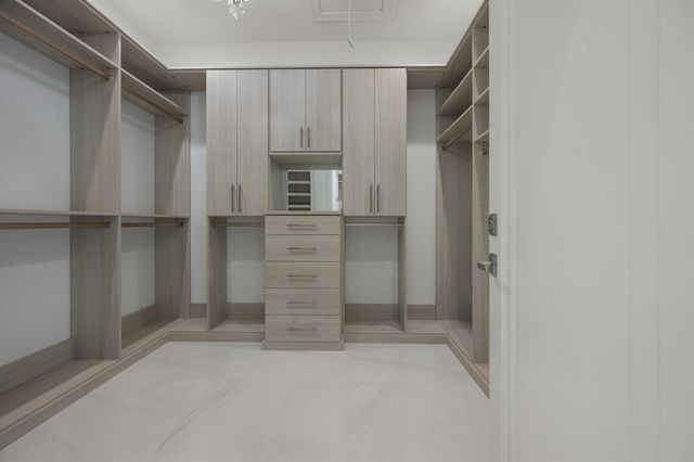 1712 Mayacoo Lakes Boulevard, West Palm Beach, FL 33411