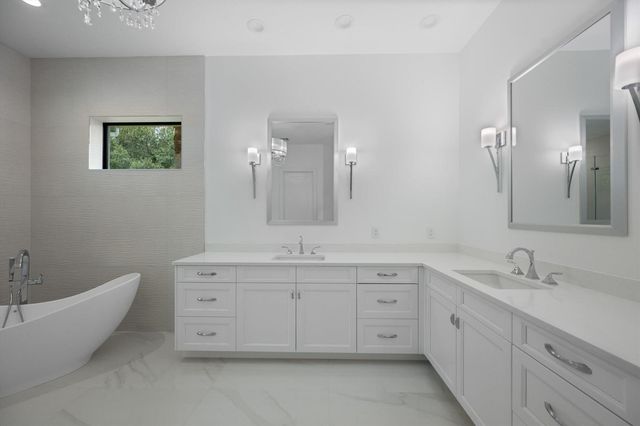 1712 Mayacoo Lakes Boulevard, West Palm Beach, FL 33411