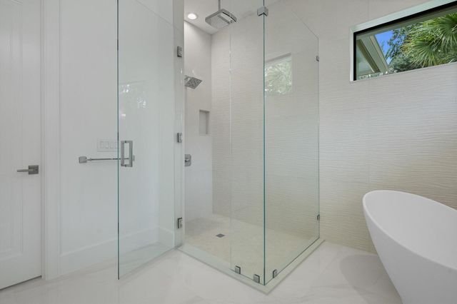 1712 Mayacoo Lakes Boulevard, West Palm Beach, FL 33411