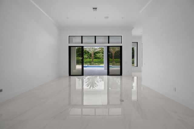 1712 Mayacoo Lakes Boulevard, West Palm Beach, FL 33411