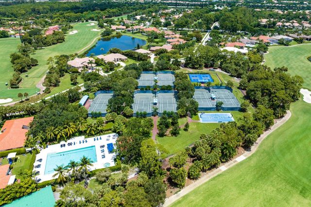 1712 Mayacoo Lakes Boulevard, West Palm Beach, FL 33411