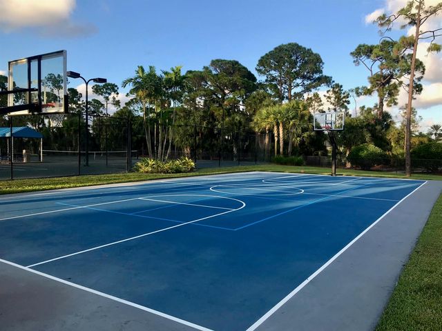 1712 Mayacoo Lakes Boulevard, West Palm Beach, FL 33411