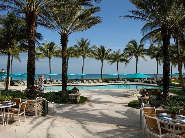 1712 Mayacoo Lakes Boulevard, West Palm Beach, FL 33411