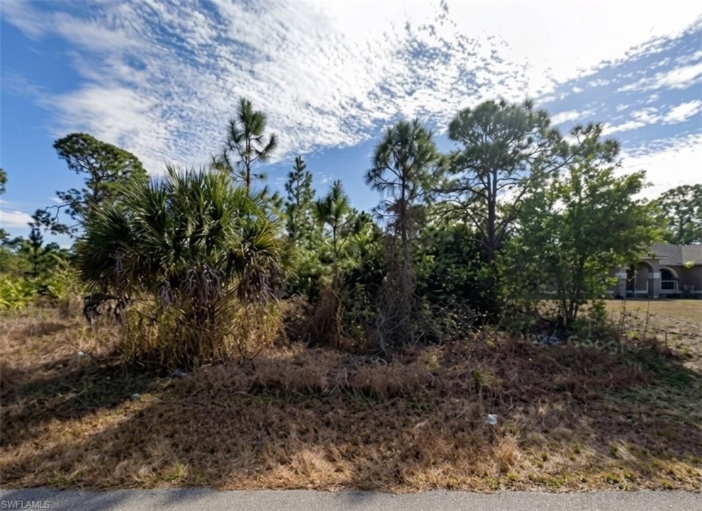 1247 Columbus BLVD, FORT MYERS, FL 33913 — photo 2