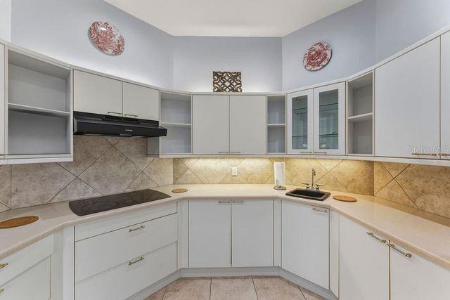 24 BAY POINTE DRIVE, Ormond Beach, FL 32174