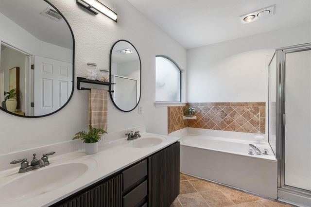 4109 Moss Hollow DR, Round Rock, TX 78681