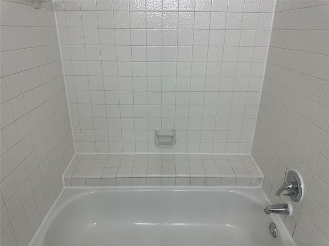 2814 S Bartell Drive 13, Houston, TX 77054