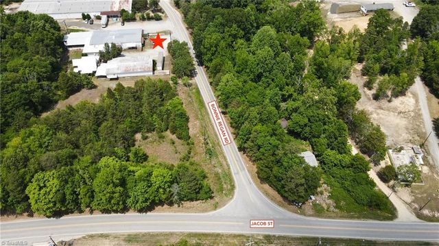 145 Bonnie Regan Road, Thomasville, NC 27360