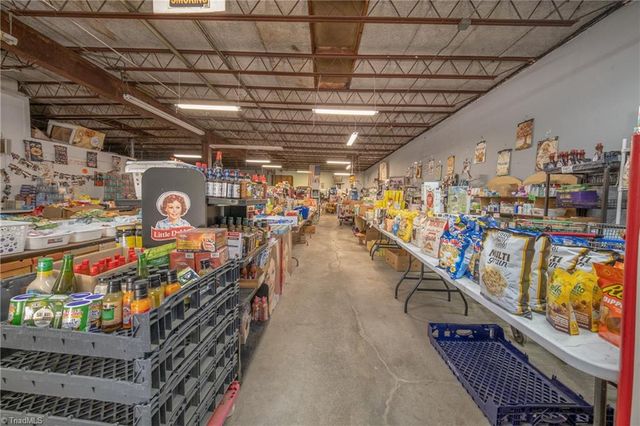 145 Bonnie Regan Road, Thomasville, NC 27360