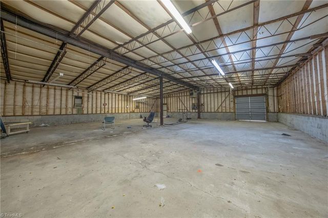145 Bonnie Regan Road, Thomasville, NC 27360