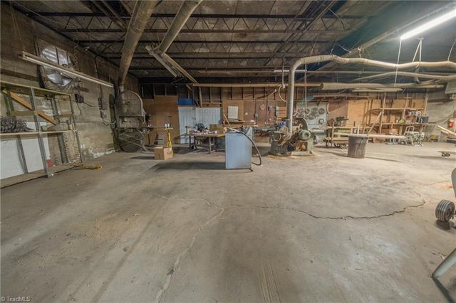 145 Bonnie Regan Road, Thomasville, NC 27360