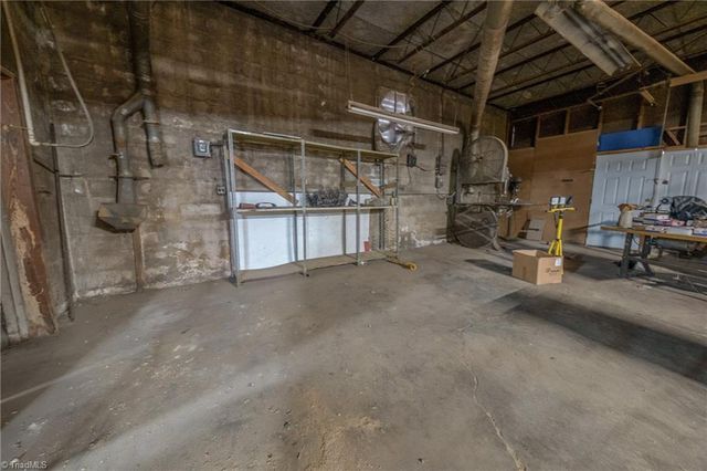 145 Bonnie Regan Road, Thomasville, NC 27360