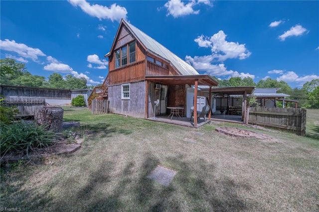 145 Bonnie Regan Road, Thomasville, NC 27360