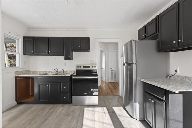 2813 Faircourt St, Hopkinsville, KY 42240