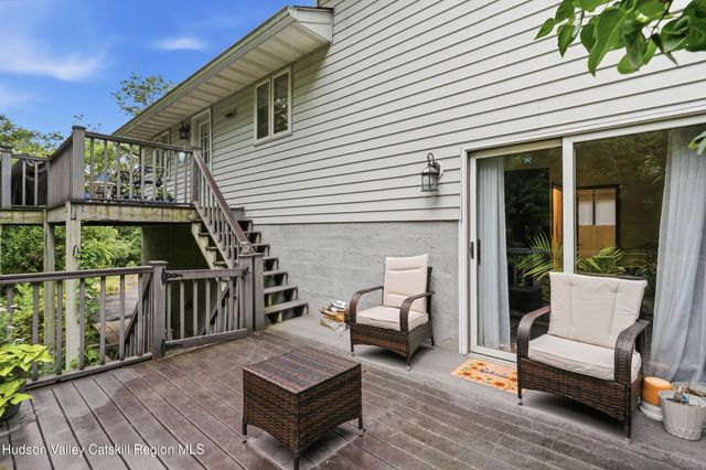 9 Roxanne Boulevard, Highland, NY 12528