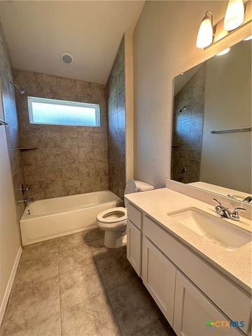 152 Shugart Street, San Marcos, TX 78666