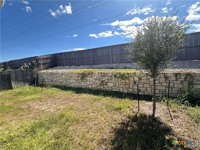 152 Shugart Street, San Marcos, TX 78666
