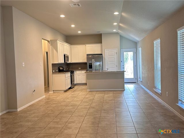 152 Shugart Street, San Marcos, TX 78666