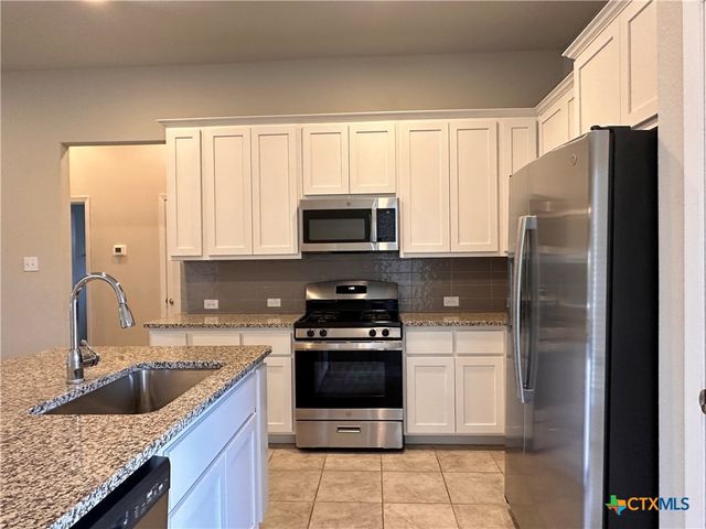 152 Shugart Street, San Marcos, TX 78666