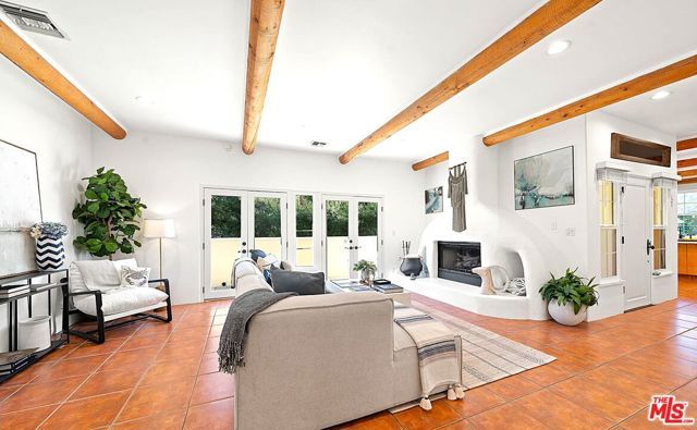 25648 Timpangos Drive, Calabasas, CA 91302