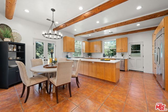 25648 Timpangos Drive, Calabasas, CA 91302