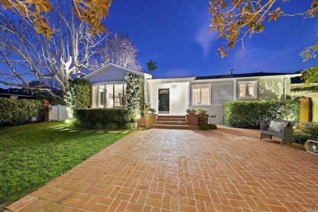 5795 Waverly Avenue, La Jolla, CA 92037