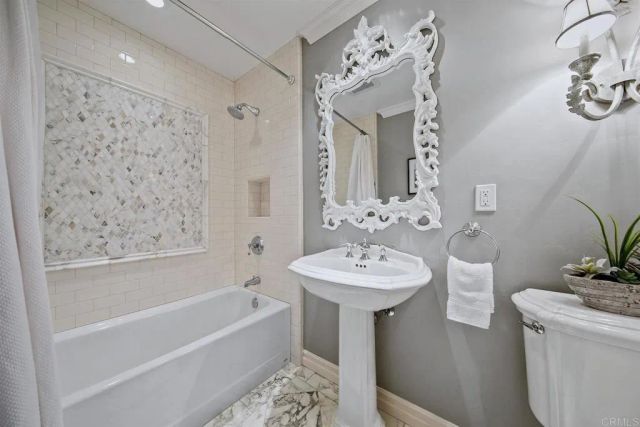 5795 Waverly Avenue, La Jolla, CA 92037